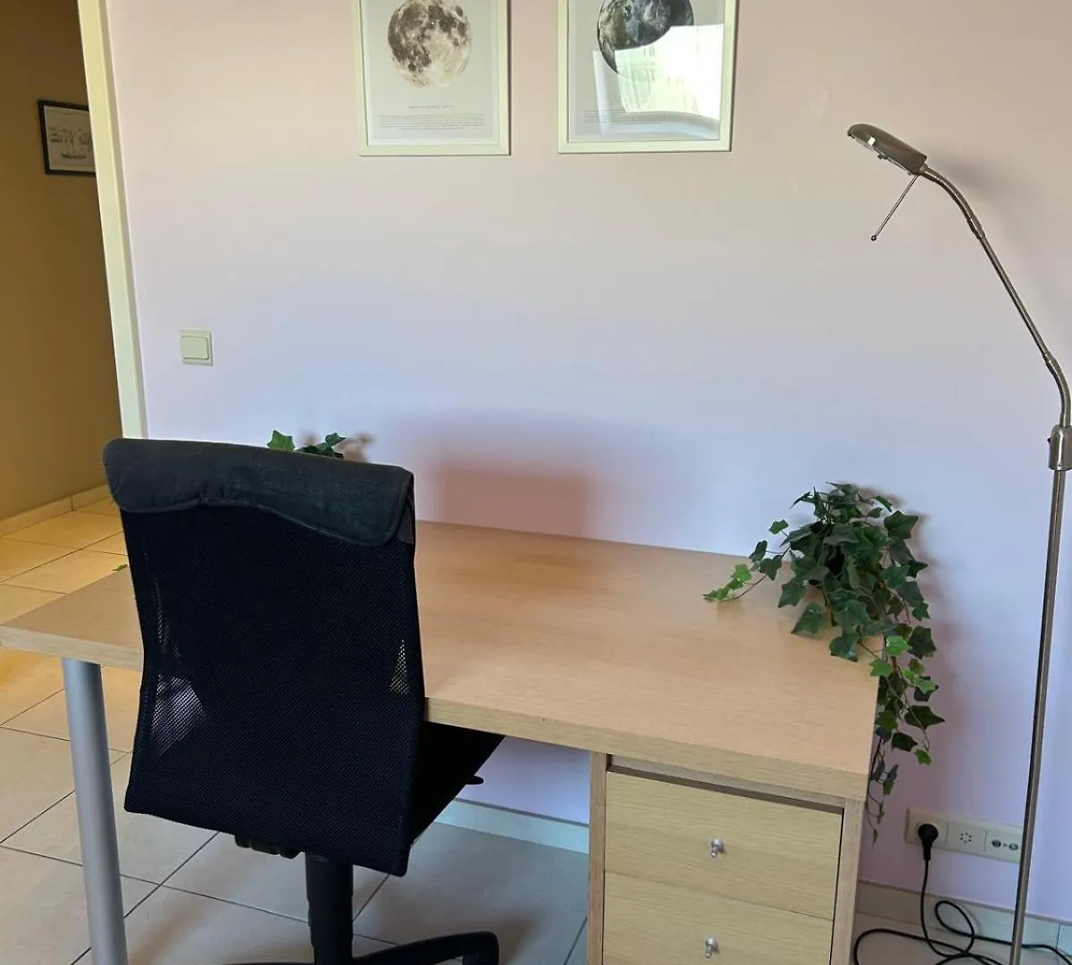 Huswell- Spacious 3-Bedroom Duplex Apartment Ostend 0*,  Belgium